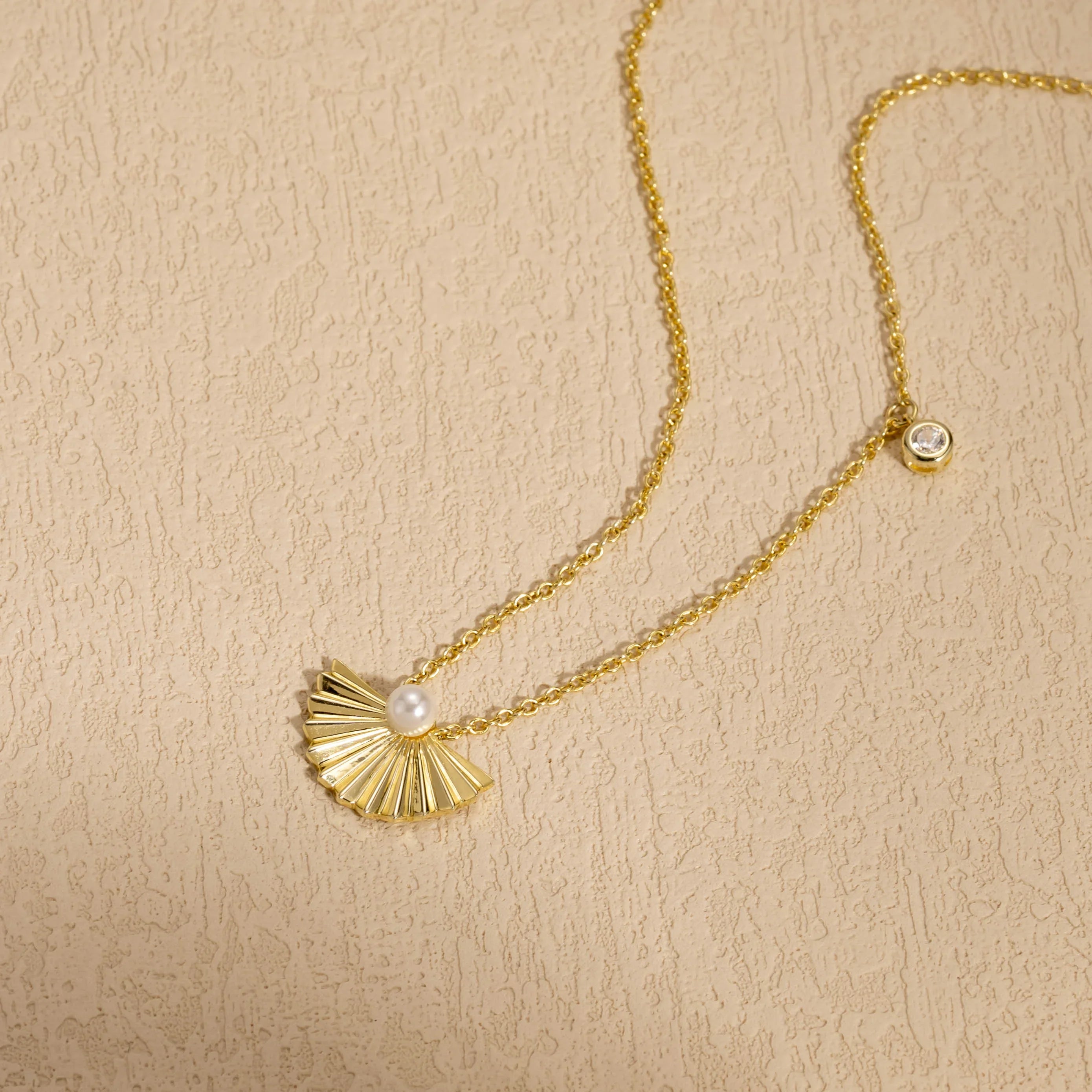 14K Gold Sterling Silver Shell Pearl Pendant Necklace