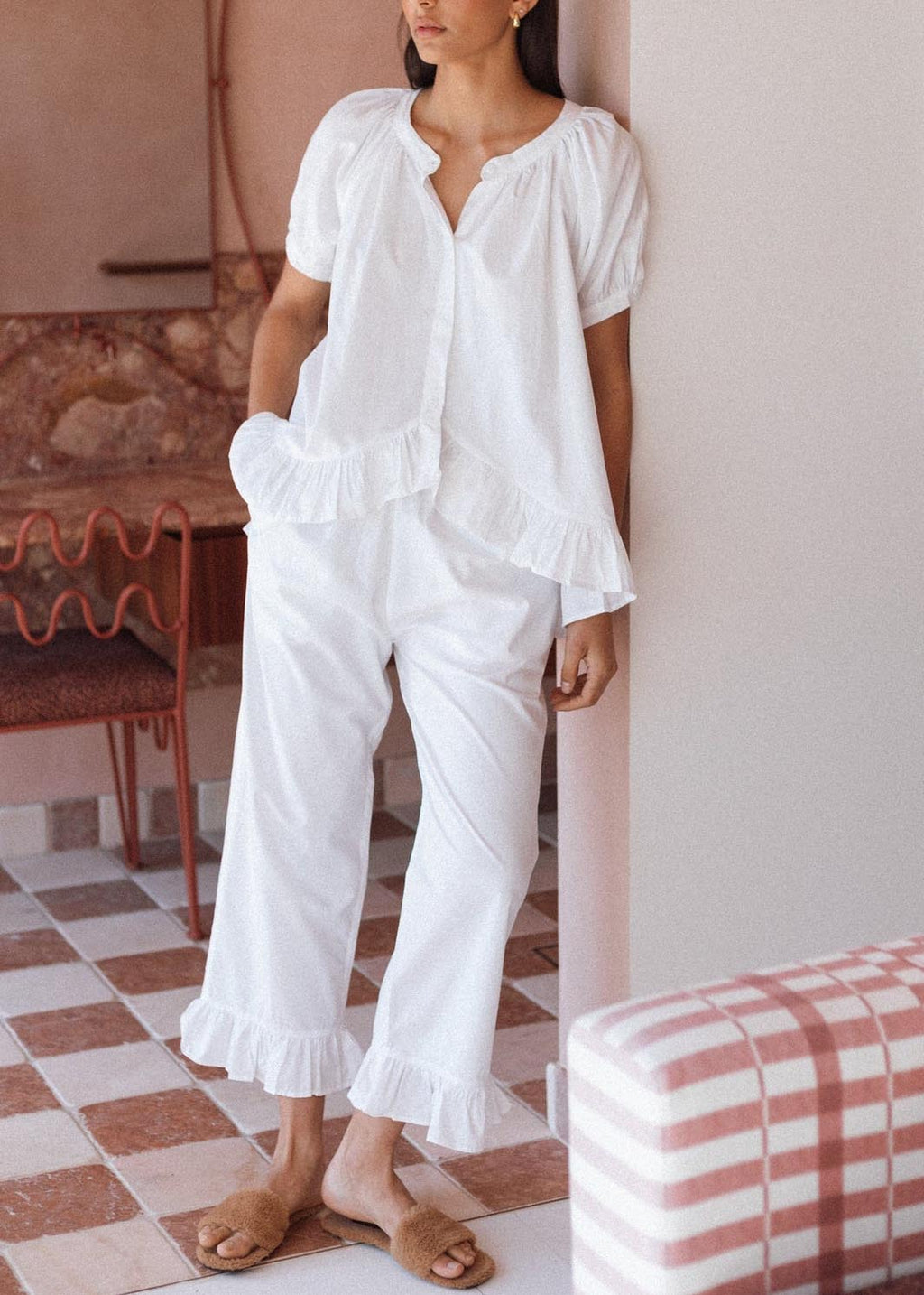 Solid color ruffle loose suit