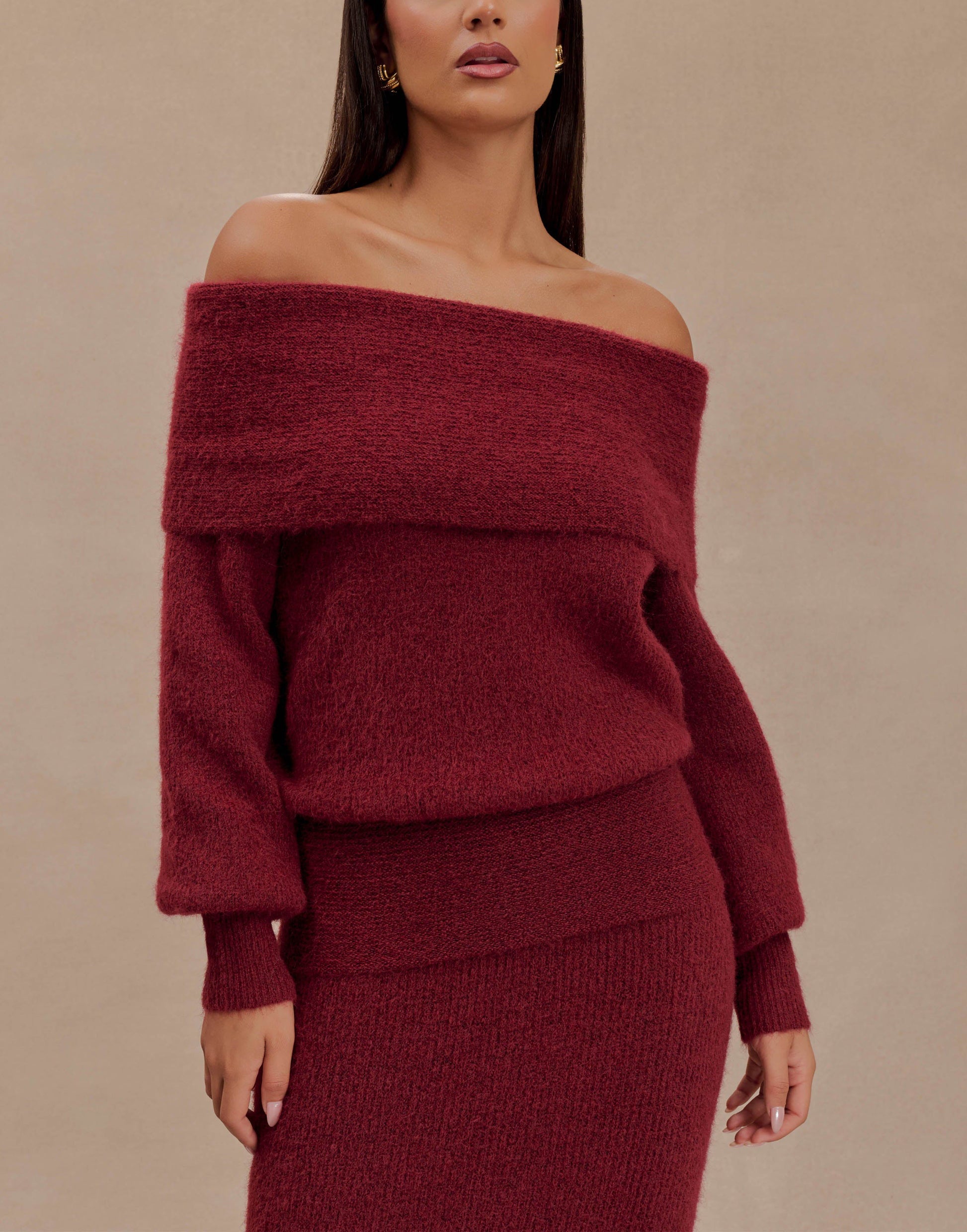 Off-the-shoulder Knitted Long-sleeved Top And Long Skirt Set