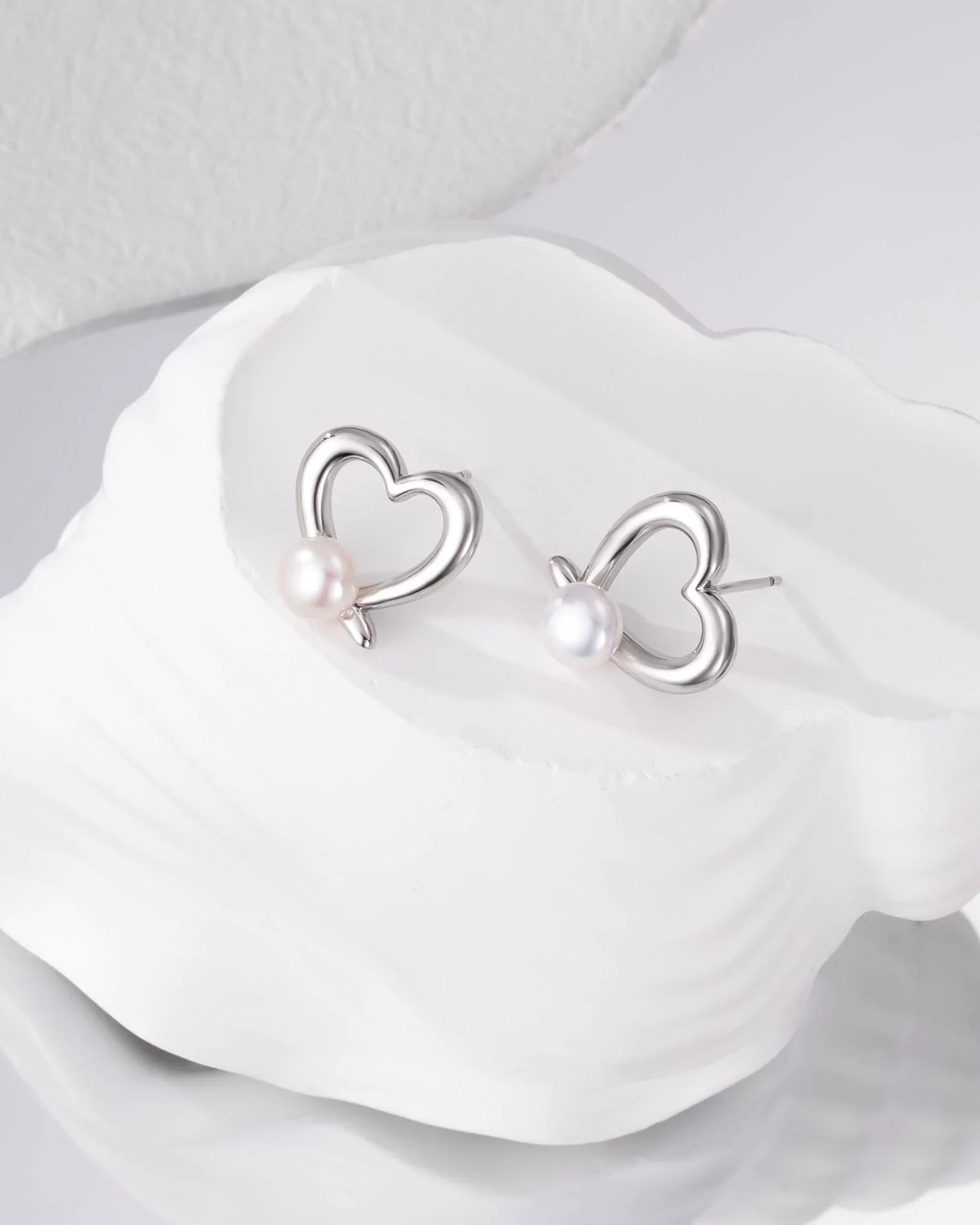 Heart-Shaped Pearl Stud Earrings
