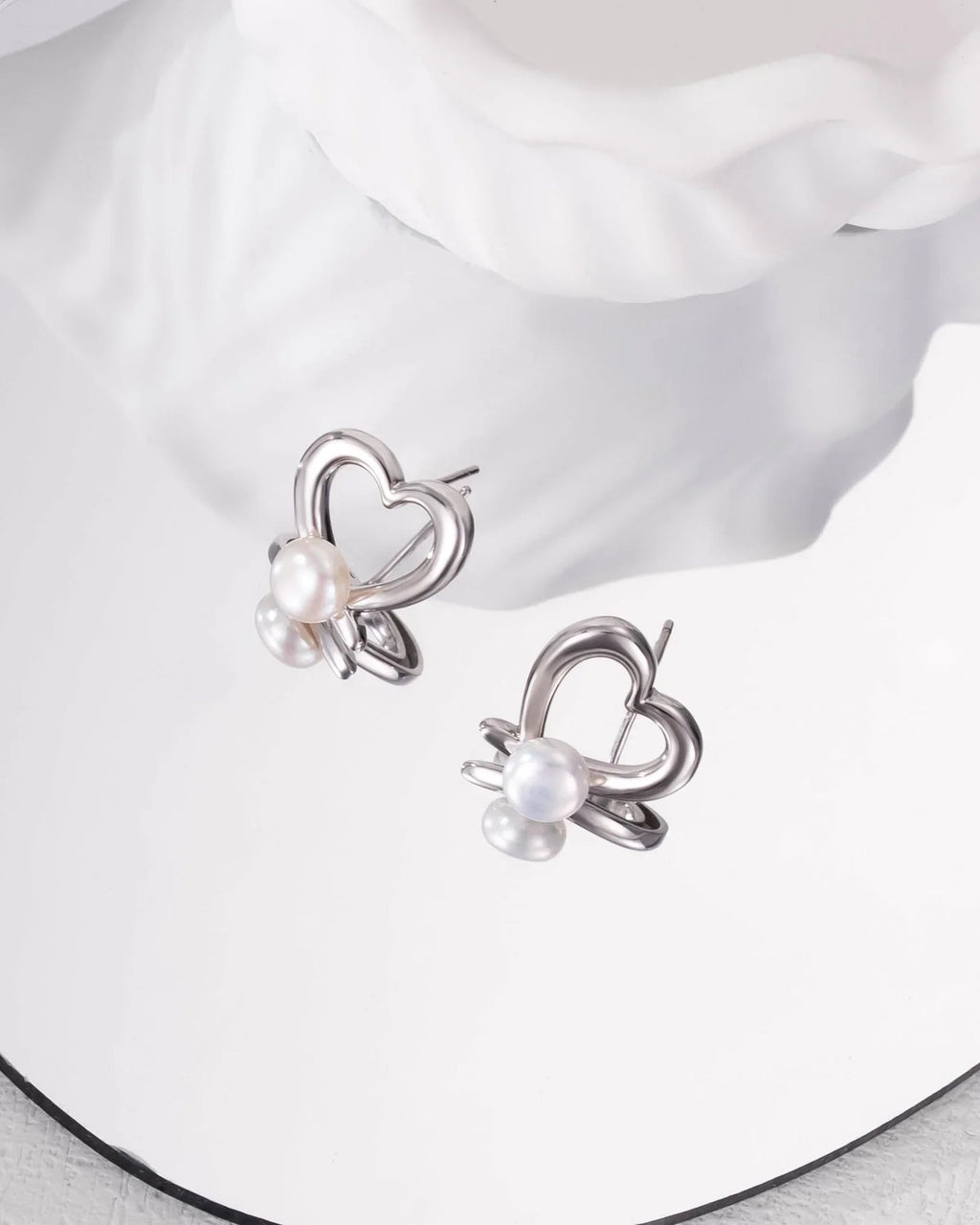 Heart-Shaped Pearl Stud Earrings