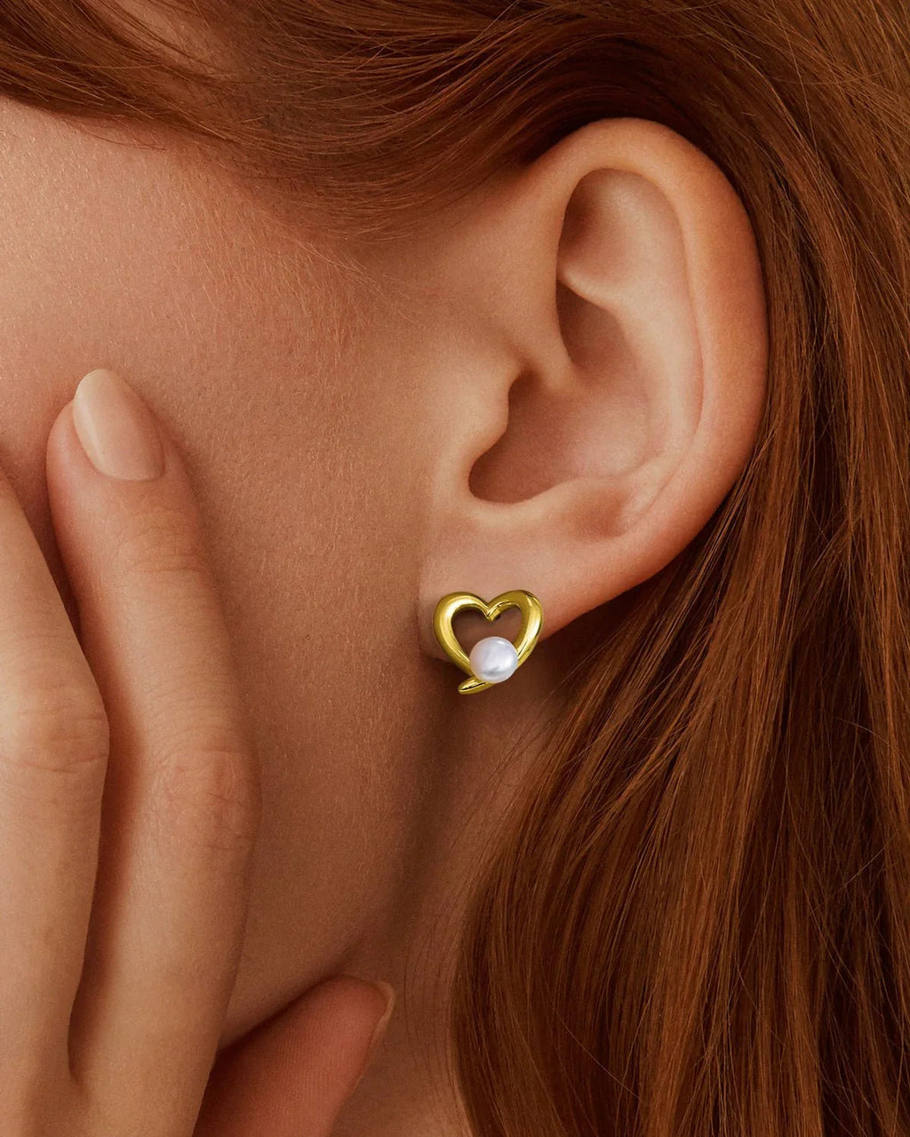 Heart-Shaped Pearl Stud Earrings