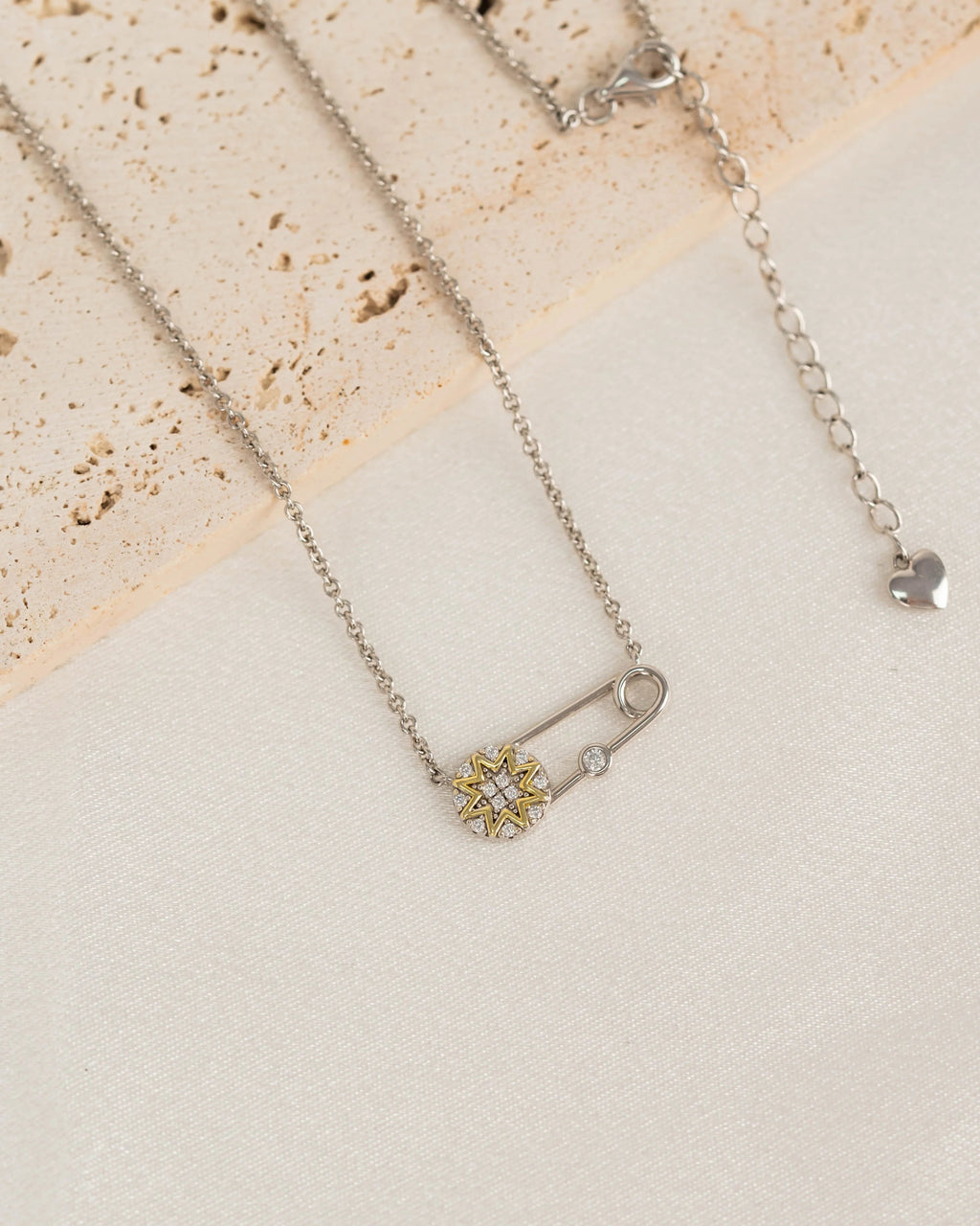 Lucky Star Safety Pin Necklace – Diamond-Inspired Pendant for Women