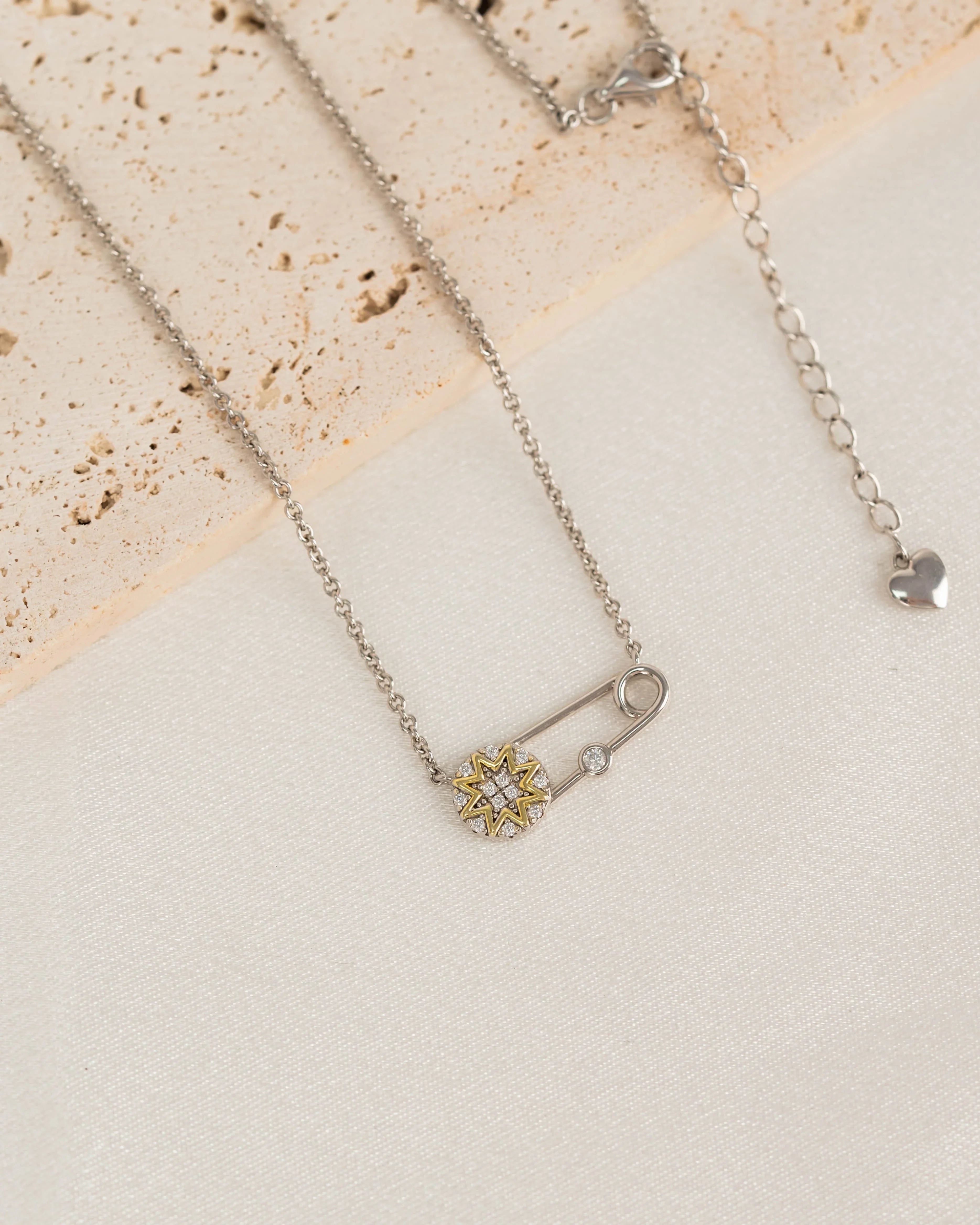 Lucky Star Safety Pin Necklace – Diamond-Inspired Pendant for Women