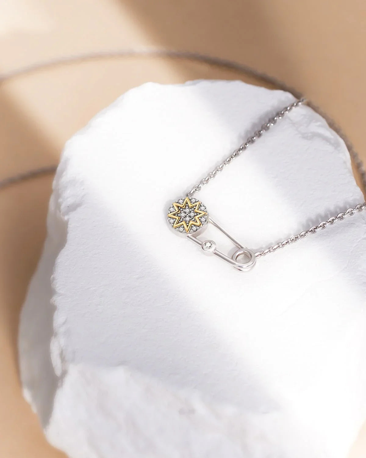 Lucky Star Safety Pin Necklace – Diamond-Inspired Pendant for Women