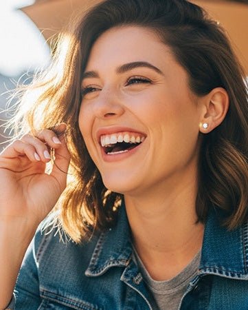 Molenia Moissanite Stud Earrings