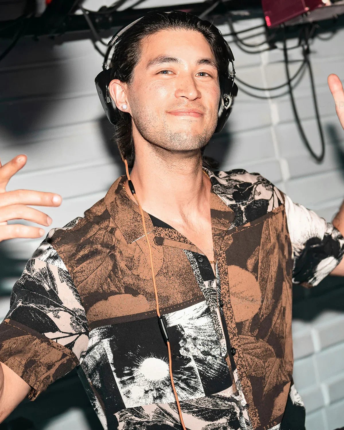 Molenia Moissanite Stud Earrings