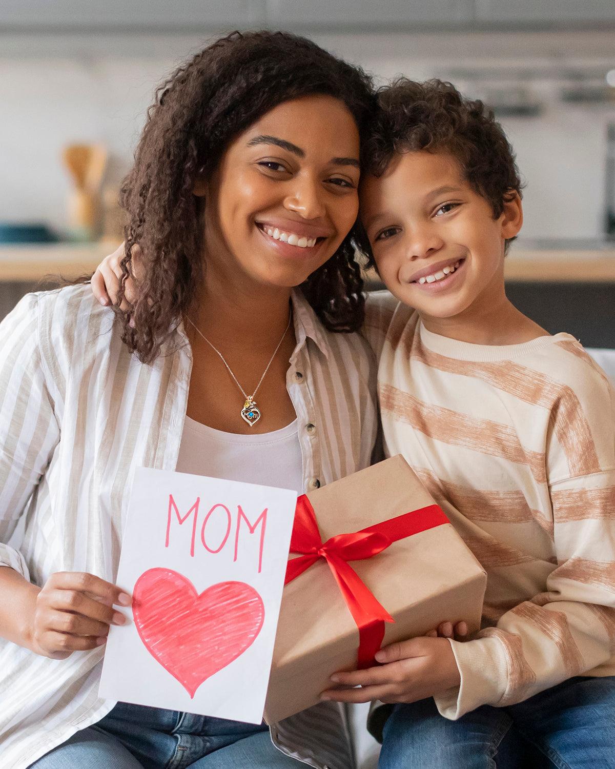 Molenia Mom Birthstone Necklace