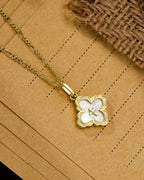 Mother of Pearl Clover Necklace