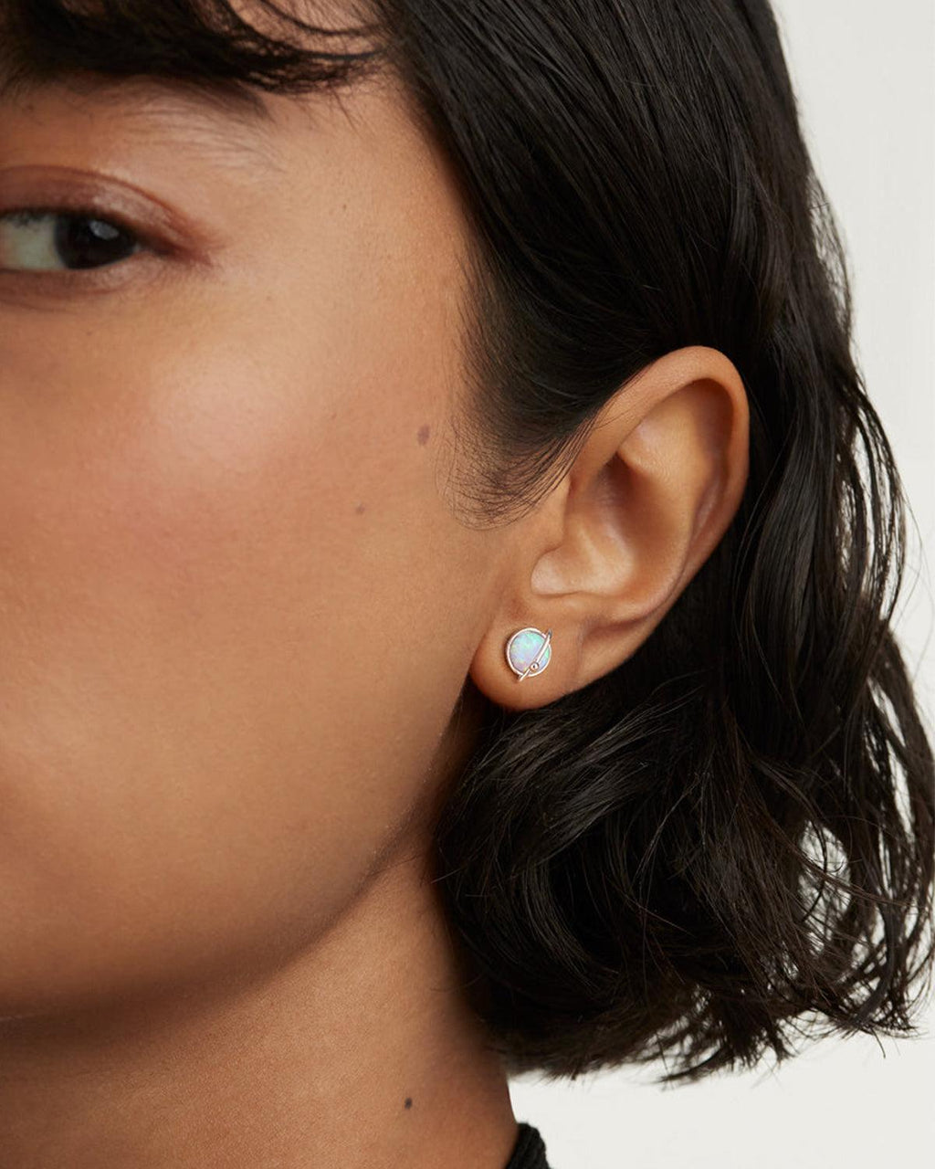 Round White Gold Opal Stud Earrings